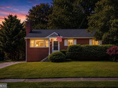 735 Warren Dr