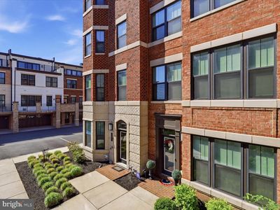 213 Market Sq NW #19