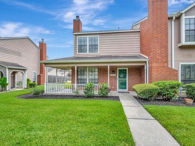 17287 Saturn Ln