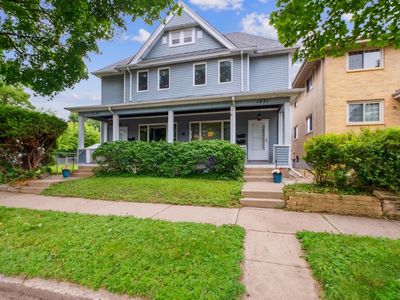 1273 7th St W