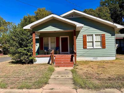 722 W Cedar St