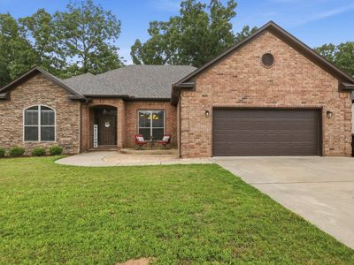204 Forest Oak Dr