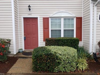 1441 Deerpond Ln