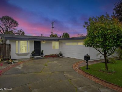 1230 Palamos Ave