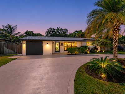 300 SE 8th Avenue
