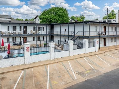 1402 9th St APT 25