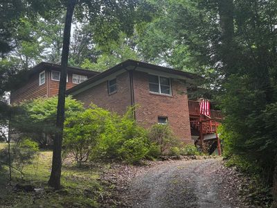 579 Woodland Hills Dr