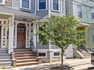 242 W 5th St #1