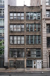 145 W 21st St