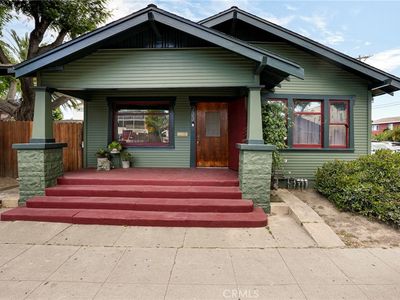733 Walnut Ave
