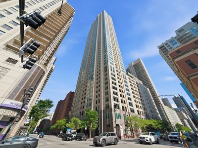 33 W Ontario St #29I