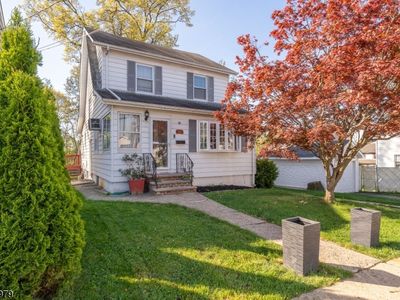 271 Lansdowne Ave