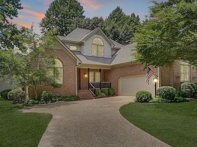 402 Alderwood Dr