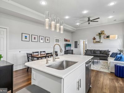 233 S St NE APT 5