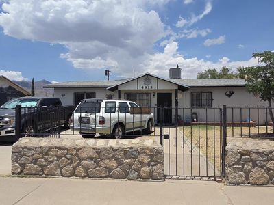4815 Sierra Madre Dr