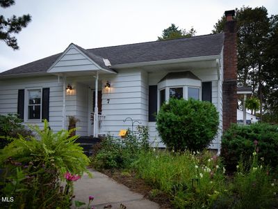 7 Spruce Street