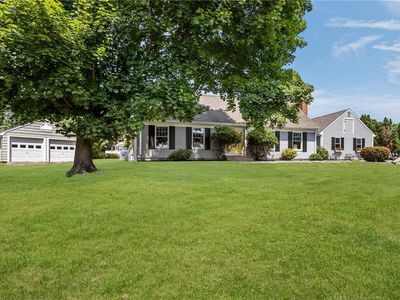11 Stonegate Rd