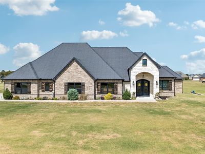102 Rustic Ln