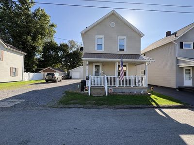 142 Nesbit St