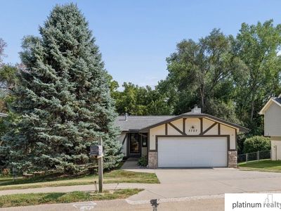 3727 Lawnwood Dr