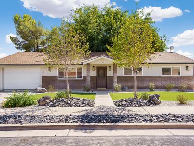 713 W Chaparral Dr