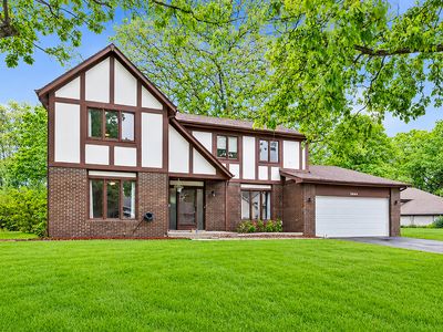 3664 Edward Dr