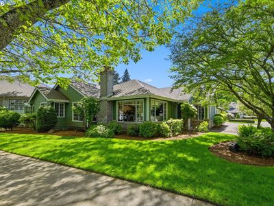 880 Spyglass Dr