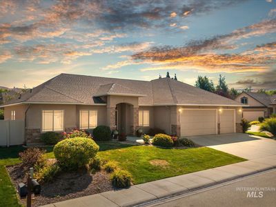 1118 Regency Way