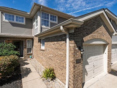 10819 Sawgrass Ct