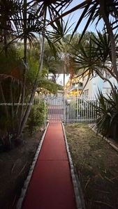 1275 Marseille Dr #40