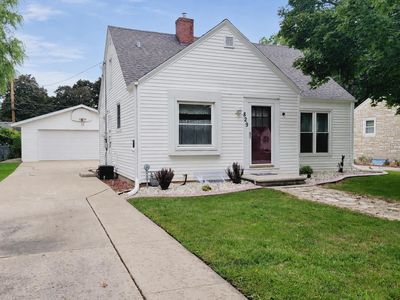 829 N Buchanan St