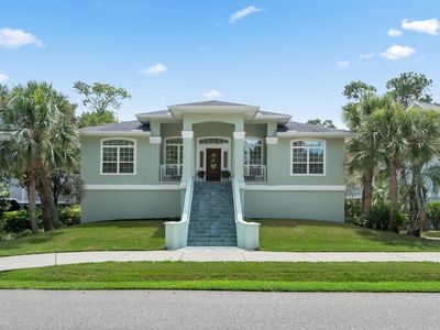 4907 Woodview Ln.