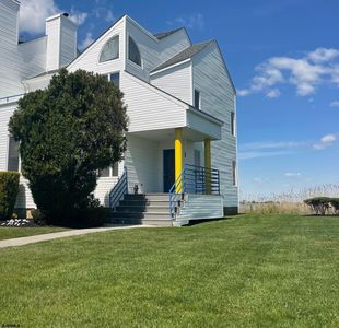 545 Lagoon Blvd