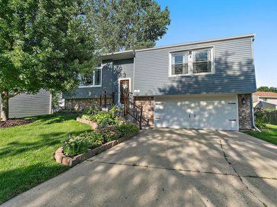 17 Joslyn Dr