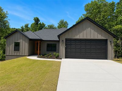 2 McGaugh Pl