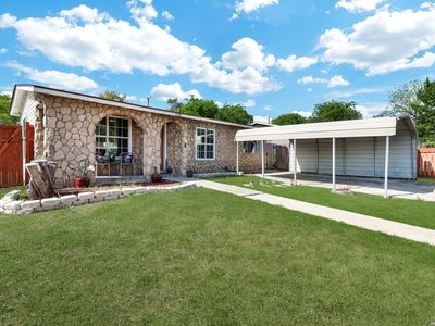 538 GOLDEN CROWN DR