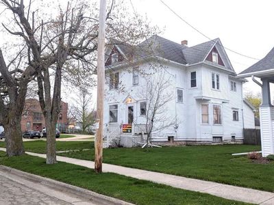 37 N 6TH STREET