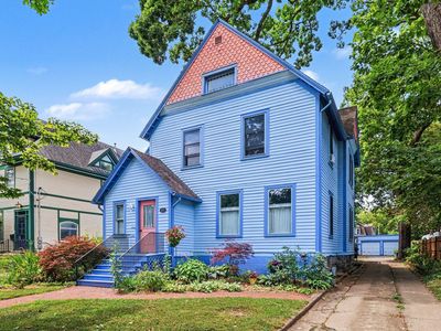 447 Stuart Ave
