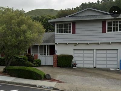 832 Oddstad Blvd