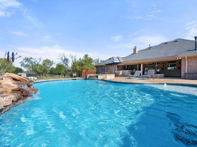 3600 Doris Walker Trl