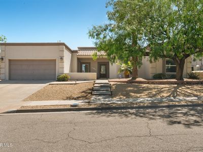 912 Los Pinos Way