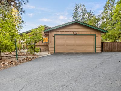 2079 Camanche Dr