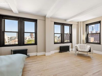 365 W 20th St APT 12C