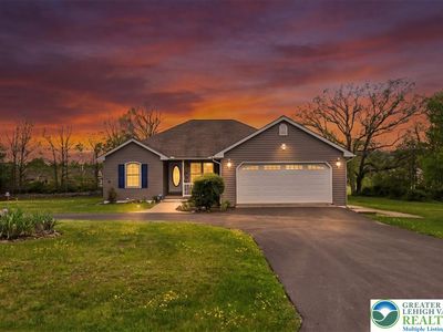 166 Regency Ln