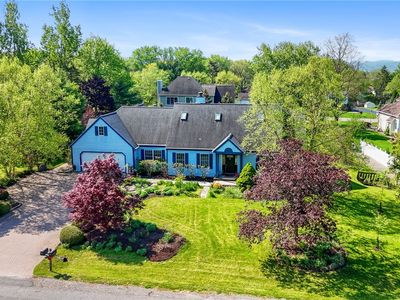 9 Rosina Dr
