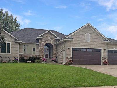 912 Superior Dr
