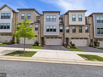 218 Hickory Hollow Ct