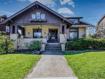 1132 Wellesley Ave