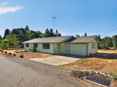 6710 Santa Juanita Ave