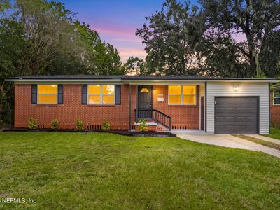 5242 QUAN Drive